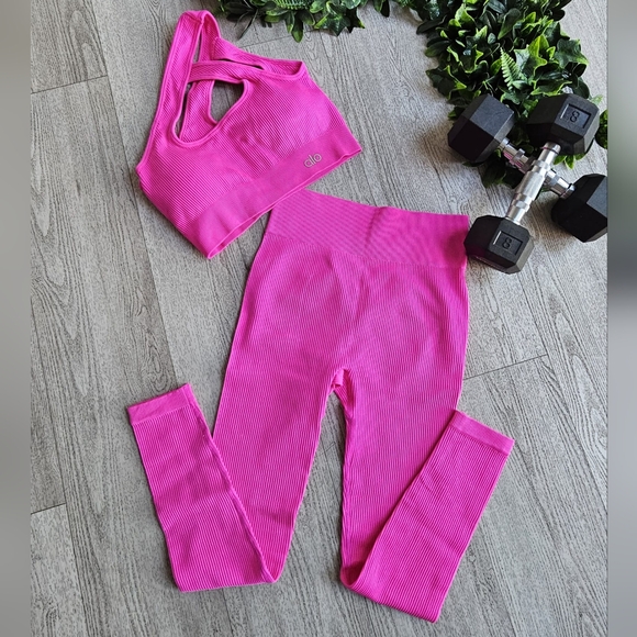 ALO Yoga Fuchsia Ribbed Leggings and Top Set - Picture 8 of 8